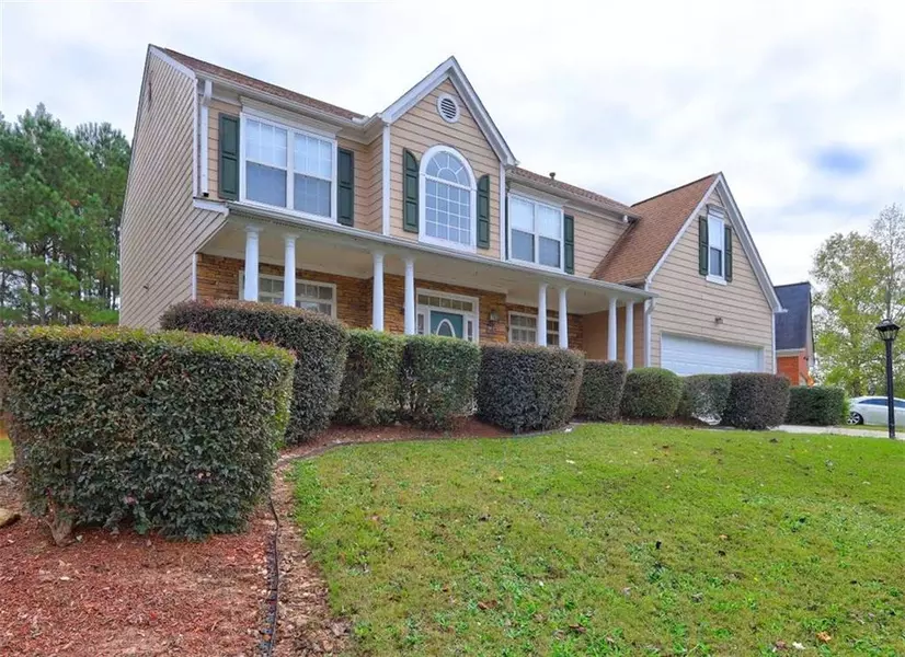 2280 Village Centre DR, Loganville, GA 30052