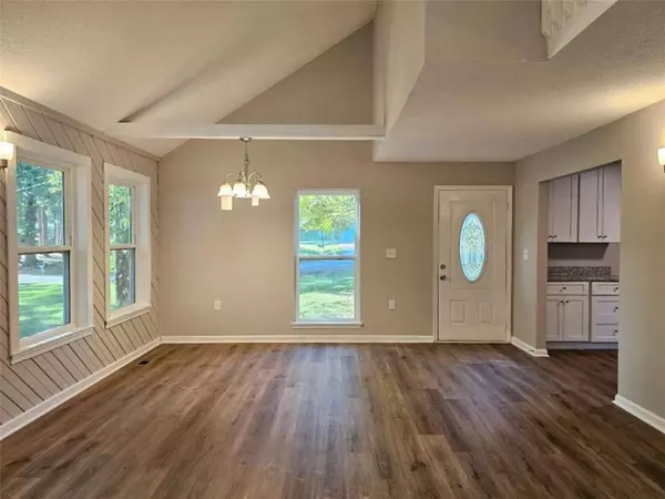 Cedartown, GA 30125,662 Hillside DR