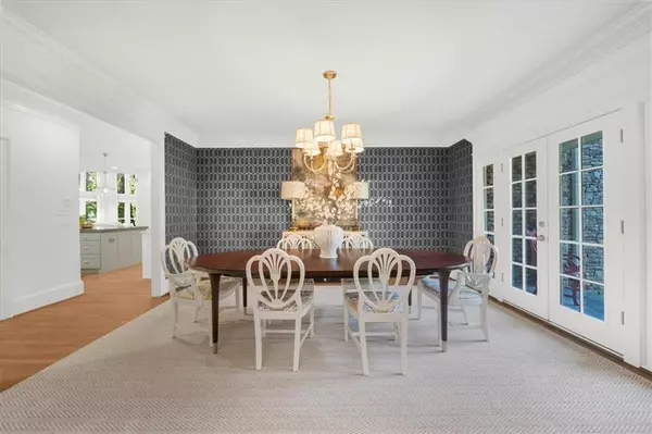 Suwanee, GA 30024,7025 Blackthorn LN