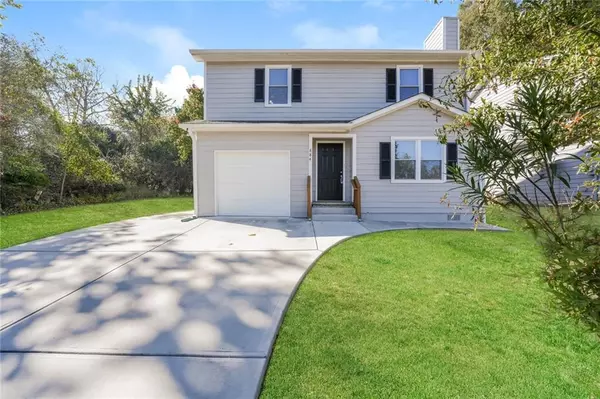 884 Third ST, Stone Mountain, GA 30083