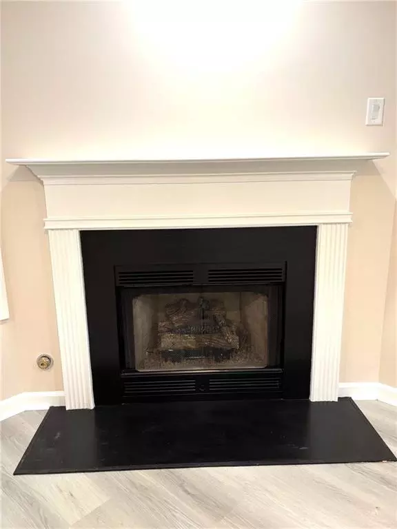 Mableton, GA 30126,895 Brickleridge LN SE