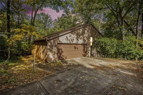 175 Spring DR, Roswell, GA 30075