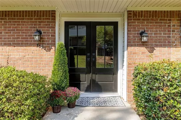 7090 Stonington DR, Atlanta, GA 30328
