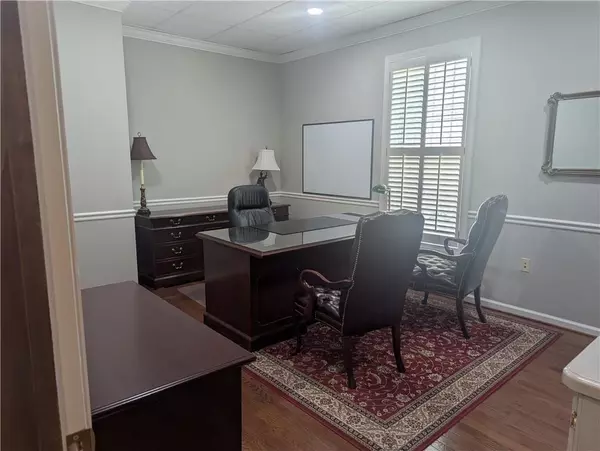 Roswell, GA 30076,1560 Warsaw RD