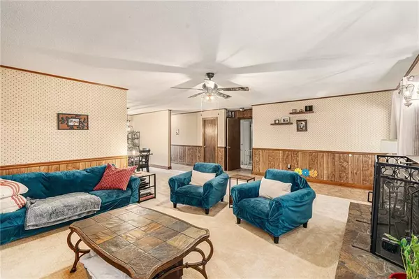 Hampton, GA 30228,404 Rocky Creek RD