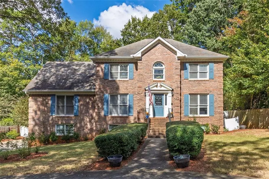 210 HANARRY DR, Lawrenceville, GA 30046