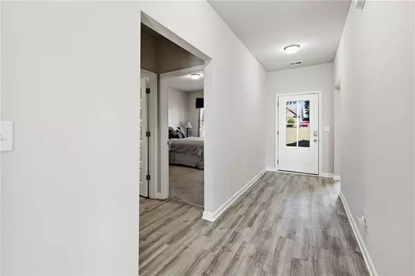 Bethlehem, GA 30620,2052 Waterside LN