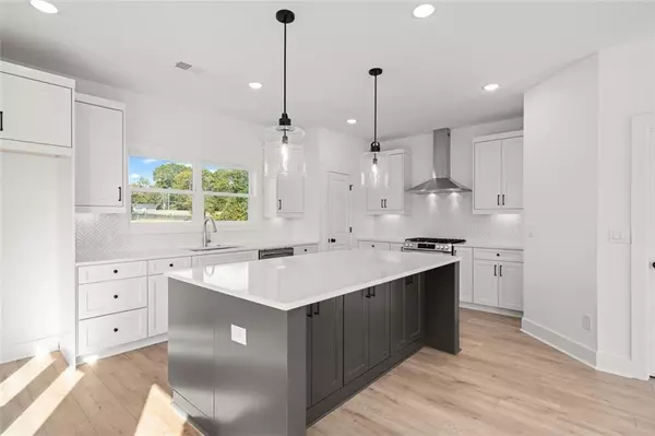 Hapeville, GA 30354,371 Kings LNDG