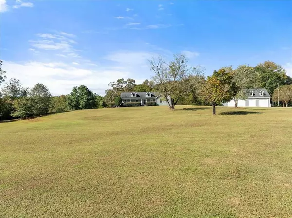 Pendergrass, GA 30567,749 Hubert Pittman RD