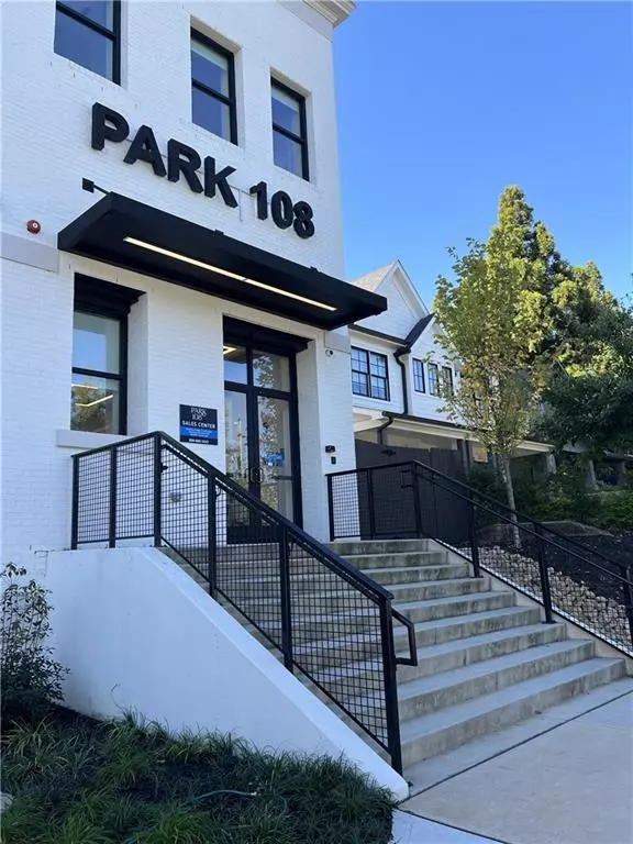 Decatur, GA 30030,108 Park PL #311