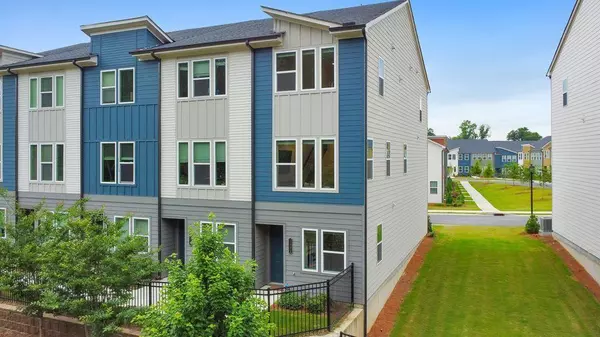 1521 Layton LN NW, Atlanta, GA 30318