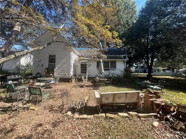 Adairsville, GA 30103,310 S Main ST