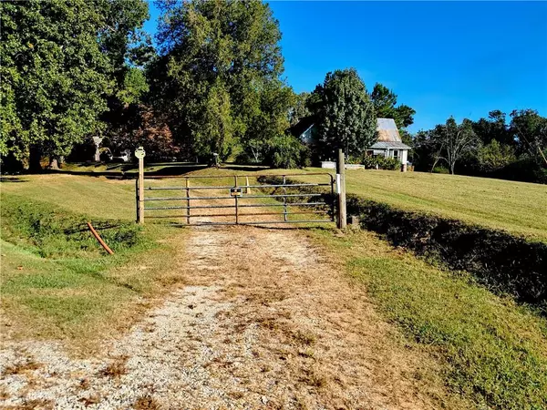 Jasper, GA 30143,681 Mullinax RD