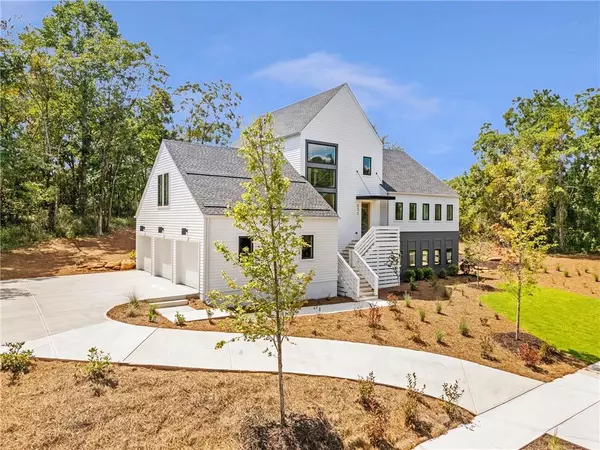 Roswell, GA 30075,235 Winterberry WAY