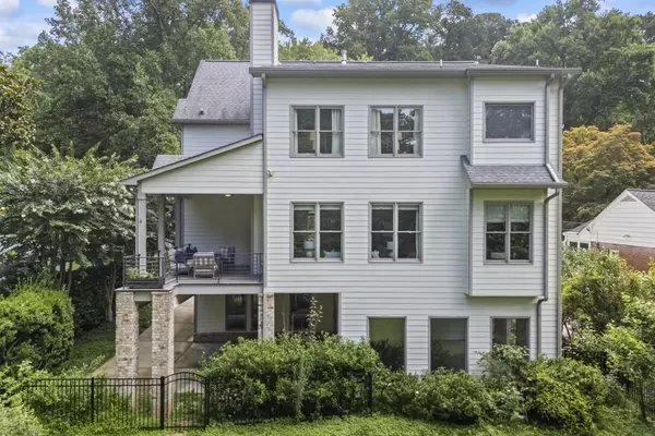 Atlanta, GA 30306,1742 Helen DR NE