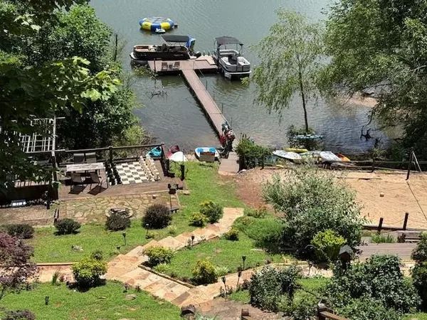 Hiawassee, GA 30546,Address not disclosed