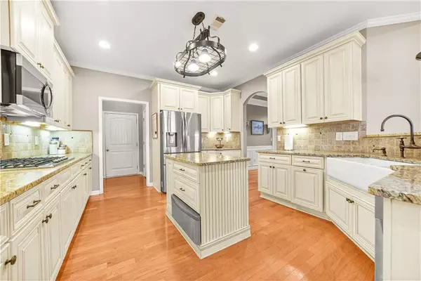 Canton, GA 30115,437 Long Branch WAY