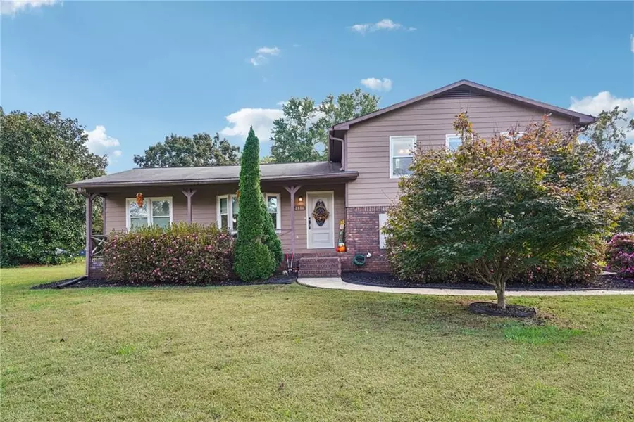 2591 Sandy DR, Marietta, GA 30066