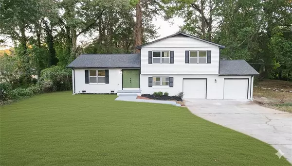 2884 Grand Pines CT, Decatur, GA 30034