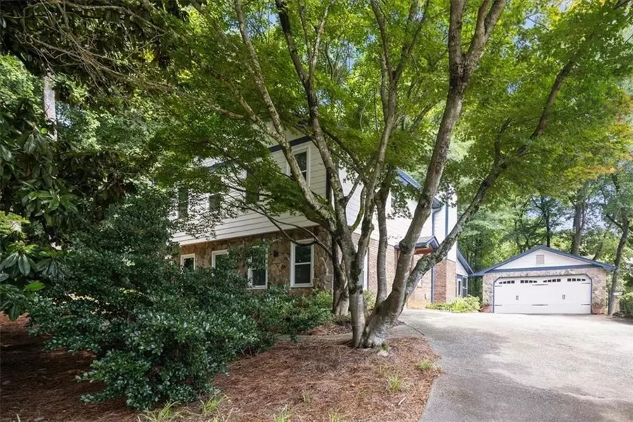 4989 KINGS WOOD DR NE, Roswell, GA 30075