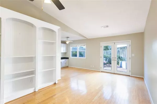 Peachtree Corners, GA 30092,6501 Deerings LN