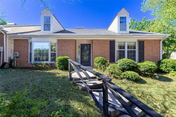 Peachtree Corners, GA 30092,6501 Deerings LN