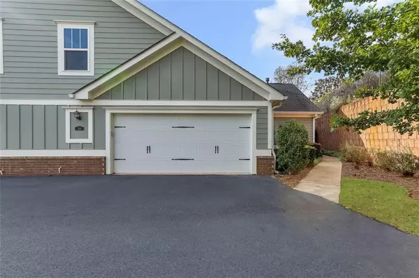 Woodstock, GA 30188,106 Olde Hickory CT