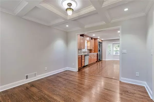 Roswell, GA 30075,220 Wind Shadow CT