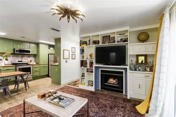 104 GRANVILLE CT #104, Atlanta, GA 30328