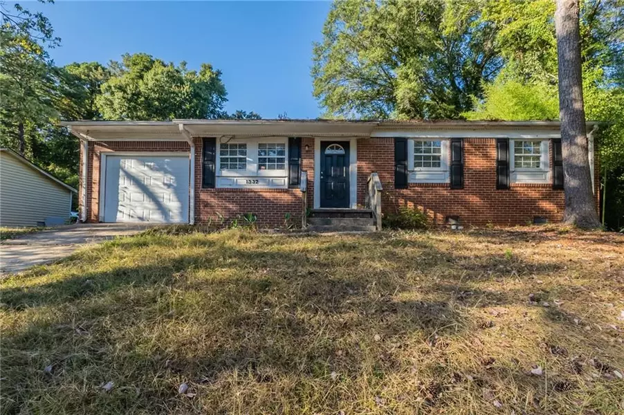 1337 Pineglen DR, Riverdale, GA 30296