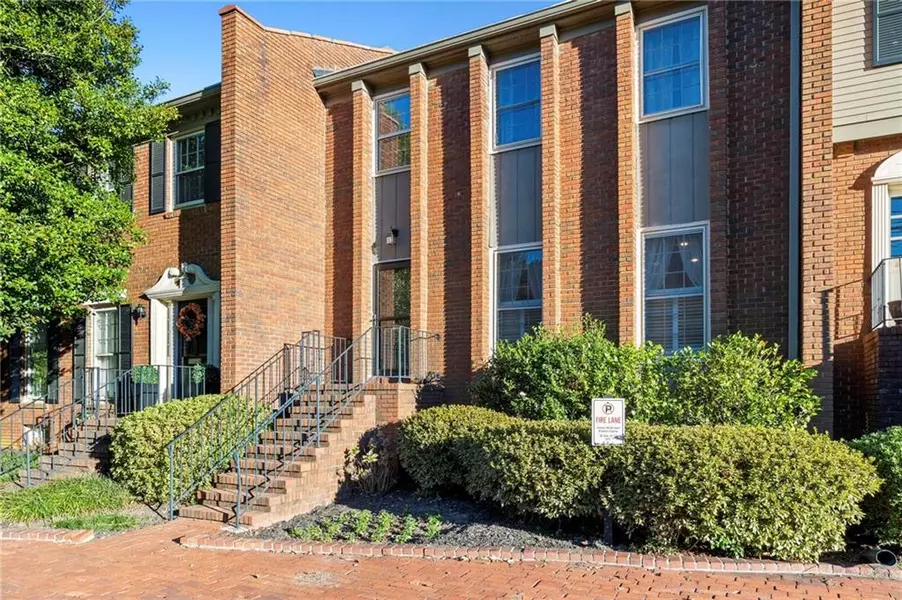 5211 Glenridge DR, Atlanta, GA 30342