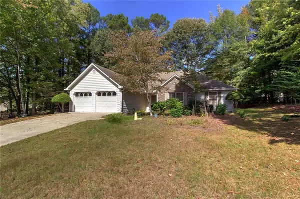 1097 Kearney LN, Powder Springs, GA 30127