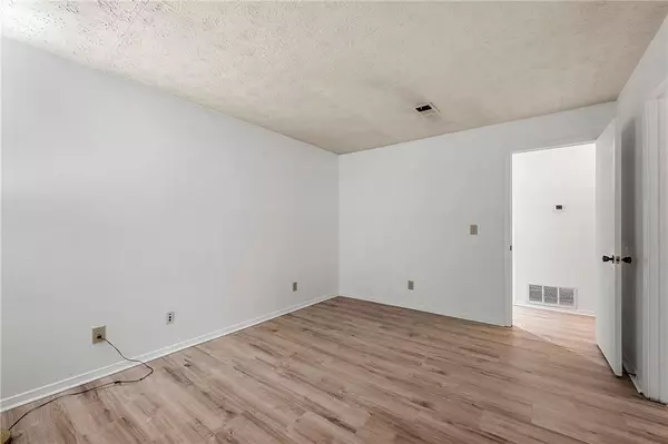 Decatur, GA 30033,1306 McClelen WAY