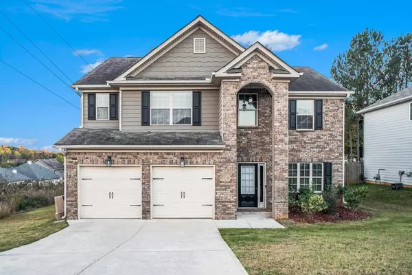 3891 Village Crossing LN, Ellenwood, GA 30294