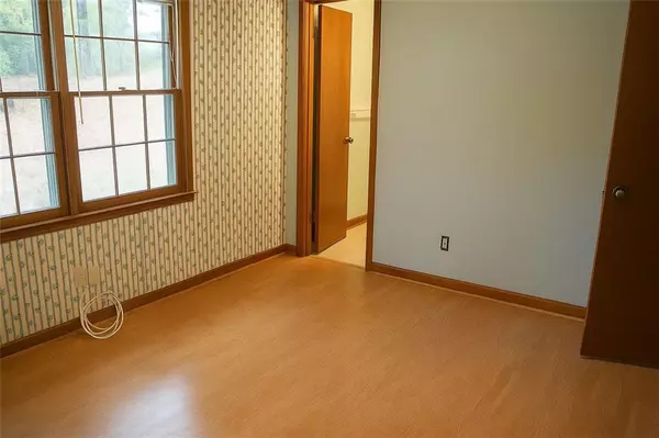 Conyers, GA 30094,1598 CHERRY HILL LN SW