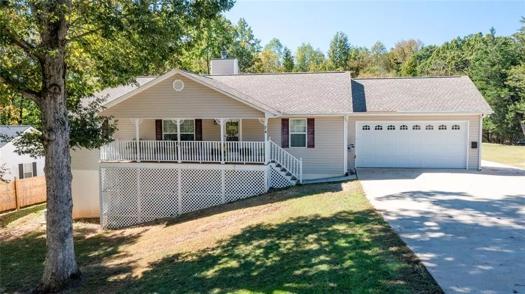 74 East Gate DR, Dawsonville, GA 30534