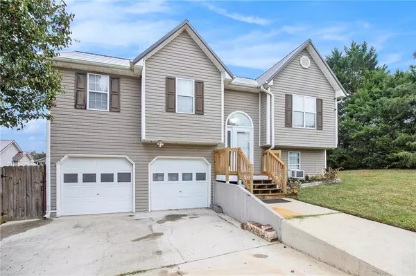 11 Jenna DR, Aragon, GA 30104