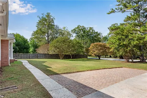 Marietta, GA 30066,922 Red Apple DR