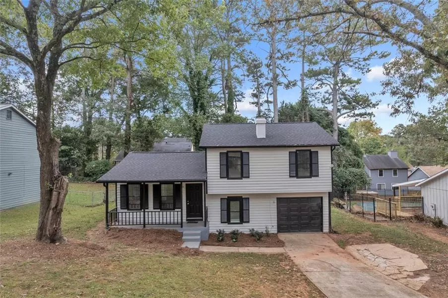 3959 WOOD PATH DR, Stone Mountain, GA 30083