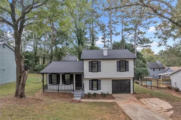 3959 WOOD PATH DR, Stone Mountain, GA 30083