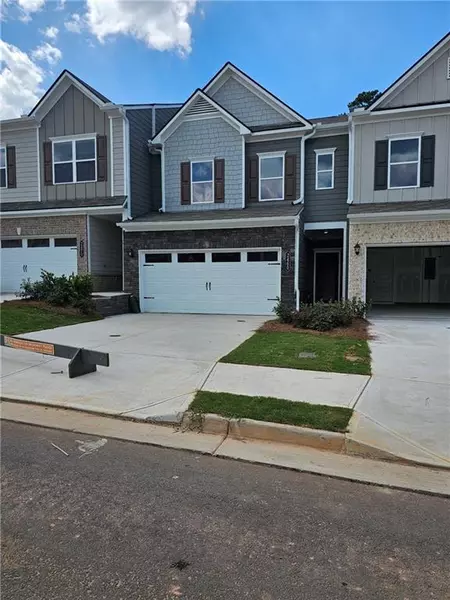 2460 RAVENCLIFF DR, Austell, GA 30168