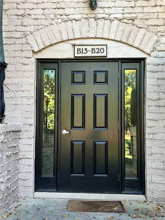 Atlanta, GA 30345,2805 Northeast EXPY NE #B13