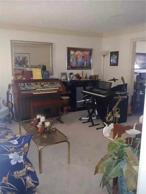 Lilburn, GA 30047,5798 Lost Grove DR NW
