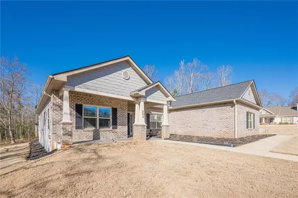 Jefferson, GA 30549,303 River Mansion DR