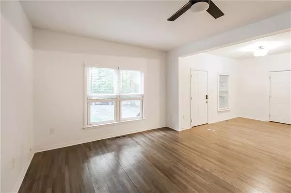 Atlanta, GA 30318,1070 4th ST NW