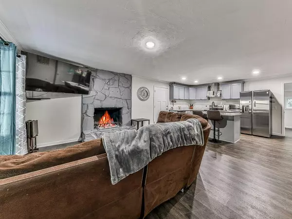 Jasper, GA 30143,87 Jones ST