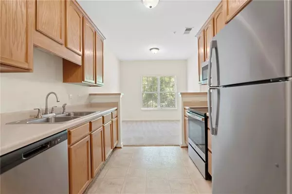 Hapeville, GA 30354,3300 Dogwood DR #311