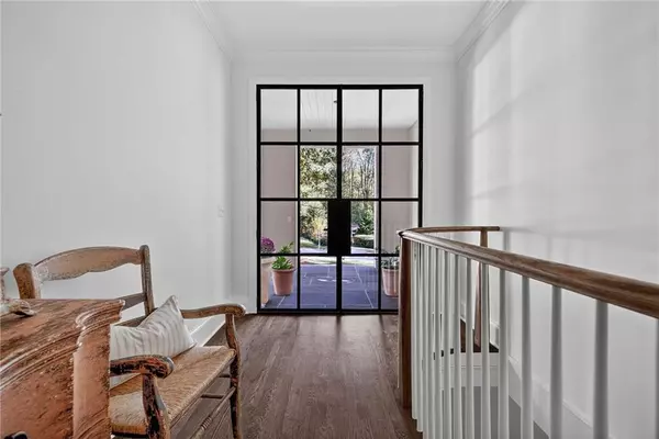 Atlanta, GA 30327,2914 Rockingham DR NW