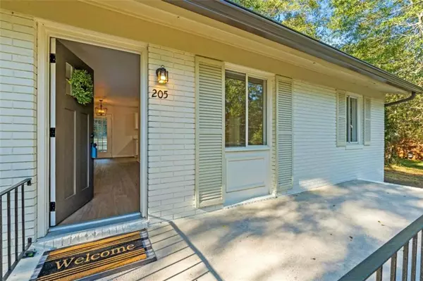 Barnesville, GA 30204,205 Pine St