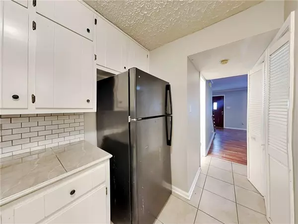 Snellville, GA 30078,2140 Kings Gate CIR #B